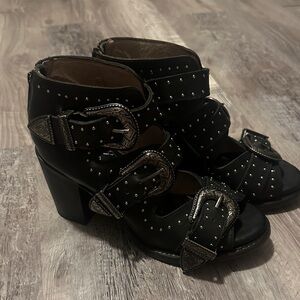 NEW Freebird Black Violet Boots